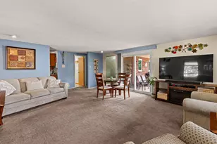 624 Corbin St, West Mifflin, PA 15122 - Photo 2