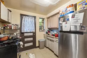 852 Killarney Dr, Pittsburgh, PA 15234 - Photo 8