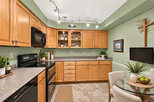 302 Fox Chapel Rd, Pittsburgh, PA 15238 - Photo 12