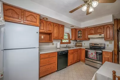 215 Forward Ln, Forward Township, PA 16033 - Photo 6