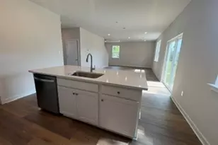 120 Heim Ct, Pittsburgh, PA 15116 - Photo 8