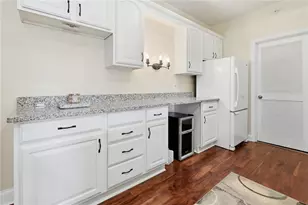 246 Adams Pointe Blvd, Adams Township, PA 16046 - Photo 8