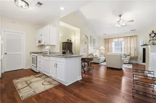 246 Adams Pointe Blvd, Adams Township, PA 16046 - Photo 4