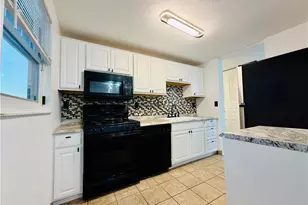 2190 Morning Wind Cir, Bridgeville, PA 15017 - Photo 18