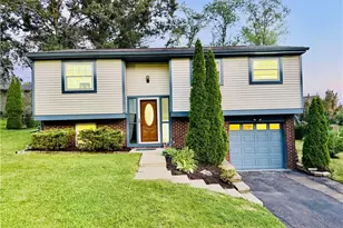 2190 Morning Wind Cir, Bridgeville, PA 15017 - Photo 2