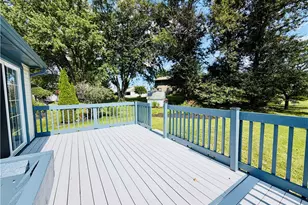 2190 Morning Wind Cir, Bridgeville, PA 15017 - Photo 6