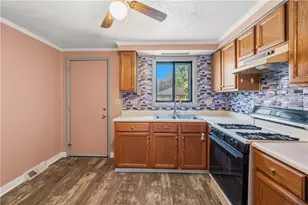 2043 Prospect Ave, Pittsburgh, PA 15218 - Photo 10