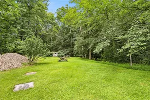 519 Sugar Run Rd, Saint Clair Township, PA 15944 - Photo 14