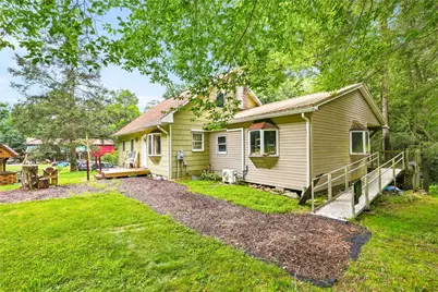 519 Sugar Run Road, Saint Clair Township, PA 15944 - Photo 4