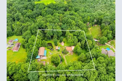 519 Sugar Run Road, Saint Clair Township, PA 15944 - Photo 2