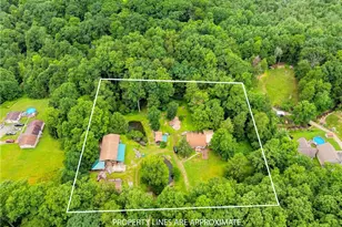 519 Sugar Run Rd, Saint Clair Township, PA 15944 - Photo 2