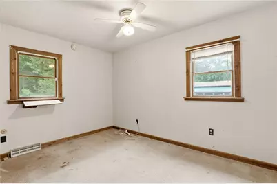 519 Sugar Run Road, Saint Clair Township, PA 15944 - Photo 28