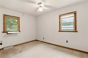 519 Sugar Run Rd, Saint Clair Township, PA 15944 - Photo 28