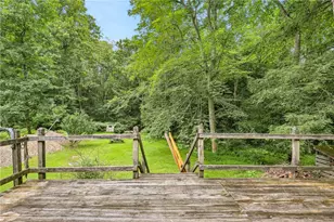 519 Sugar Run Rd, Saint Clair Township, PA 15944 - Photo 18