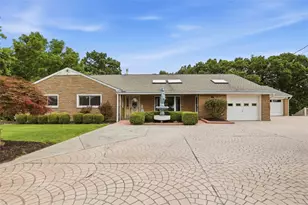 1959 Watch Hill Dr, Economy, PA 15003 - Photo 2