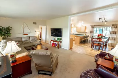 979 Latonka Dr, Coolspring Township, PA 16137 - Photo 6