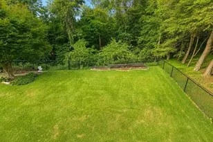 224 White Oak Dr, Allegheny Township, PA 15068 - Photo 20