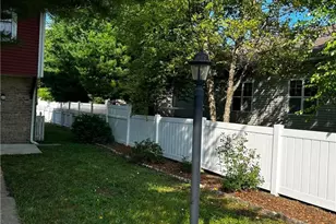138 Buchannan St, Chambersburg, PA 17201 - Photo 2