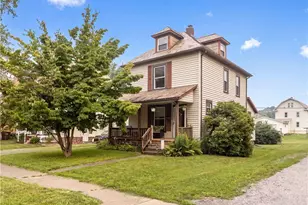 317 Lincoln Ave, Grove City Boro, PA 16127 - Photo 2