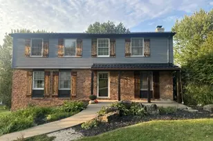 11 Holyoke Dr, Greensburg, PA 15601 - Photo 1