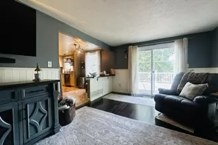 11 Holyoke Dr, Greensburg, PA 15601 - Photo 16