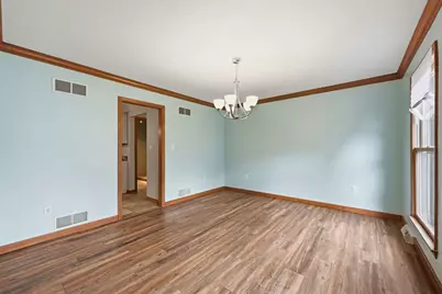 910 Poplar Place, Allegheny Township, PA 16066 - Photo 8