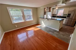 1532 Greencrest Dr, Pittsburgh, PA 15226 - Photo 14
