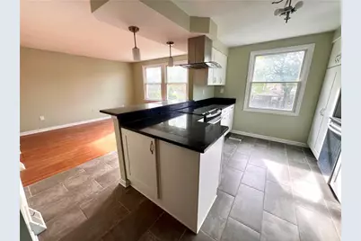 1532 Greencrest Dr, Pittsburgh, PA 15226 - Photo 12