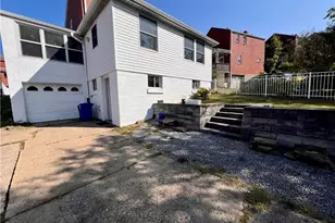 1532 Greencrest Dr, Pittsburgh, PA 15226 - Photo 38