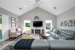 2236 Shannon Mills Dr, Connoquenessing Township, PA 16053 - Photo 10