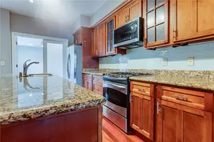 70 S 12th St, Pittsburgh, PA 15203 - Photo 32