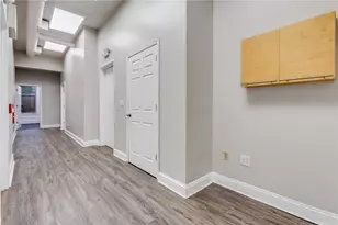 70 S 12th St, Pittsburgh, PA 15203 - Photo 12