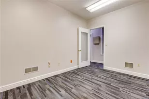 70 S 12th St, Pittsburgh, PA 15203 - Photo 10