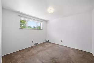 211 East Ave, West Mifflin, PA 15122 - Photo 16