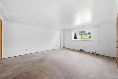 211 East Ave, West Mifflin, PA 15122 - Photo 12
