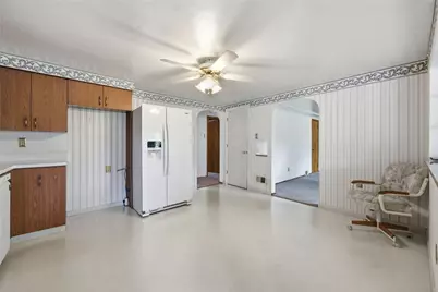 211 East Ave, West Mifflin, PA 15122 - Photo 6