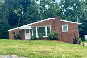 3219 Valewood Dr, Munhall, PA 15120 - Photo 2