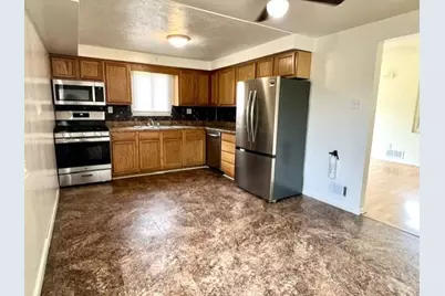 3219 Valewood Drive, Munhall, PA 15120 - Photo 8