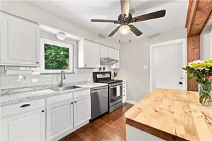 122 Arla Dr, Scott Township, PA 15220 - Photo 22