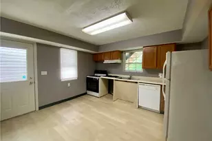 2628 Edwards Wy, Pittsburgh, PA 15203 - Photo 4