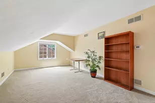 2135 S Huntington Ct S, Pittsburgh, PA 15090 - Photo 24