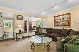 2135 S Huntington Ct S, Pittsburgh, PA 15090 - Photo 16