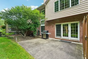 2135 S Huntington Ct S, Pittsburgh, PA 15090 - Photo 30