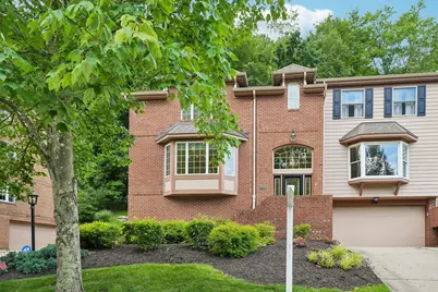 2135 S Huntington Court S, Pittsburgh, PA 15090 - Photo 1