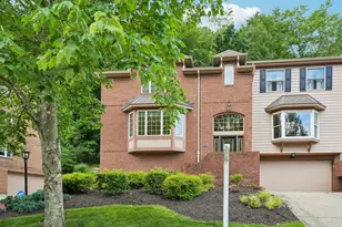 2135 S Huntington Ct S, Pittsburgh, PA 15090 - Photo 1