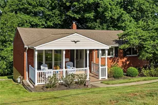 254 Parkedge Rd, Green Tree, PA 15220 - Photo 2
