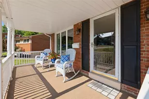 254 Parkedge Rd, Green Tree, PA 15220 - Photo 4