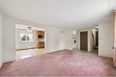 132 Tippecanoe Dr, Hempfield Township, PA 15601 - Photo 6