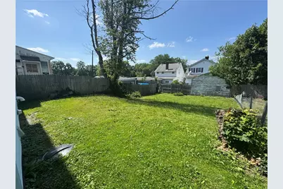 1320 Irwin St, Aliquippa, PA 15001 - Photo 30