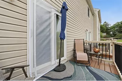 105 Old Village Ln, Bethel Park, PA 15102 - Photo 16